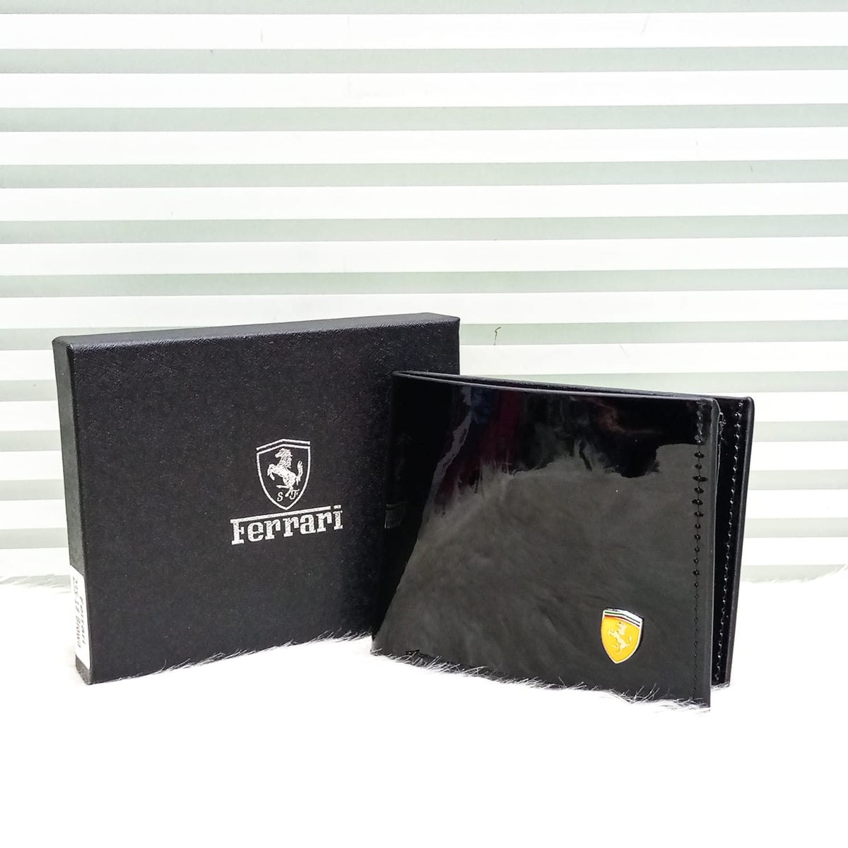 🎀 Ferrari Mens Dollar Size Wallets 🎀